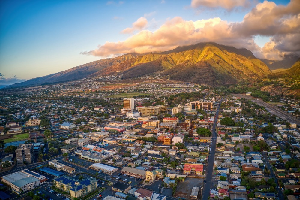 Live in Wailuku